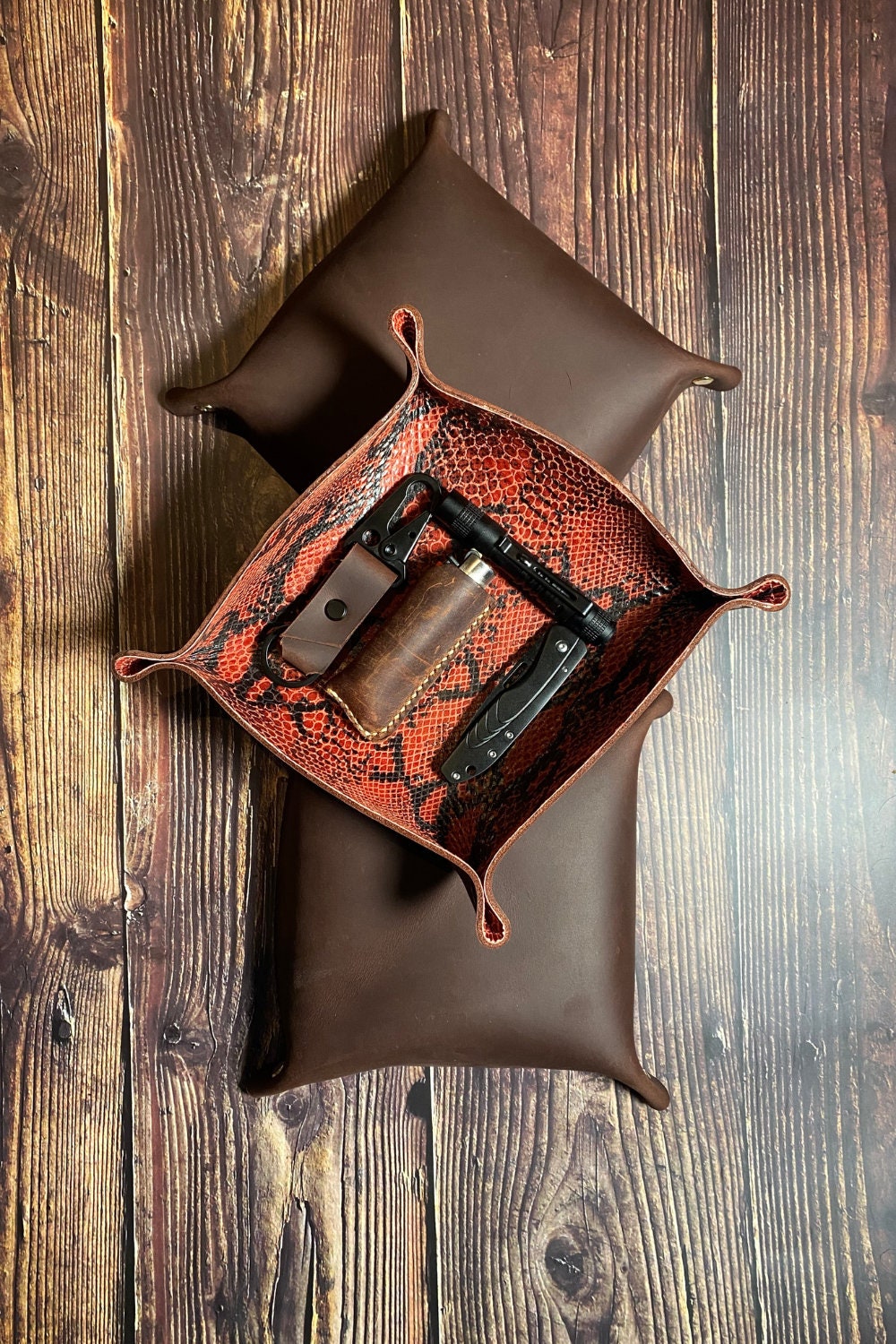 Leather Handcrafted Catchall Tray and Valet Tray, High-Quality Storage Tray, Office Desk Organizer, Gaming Dice Tray.