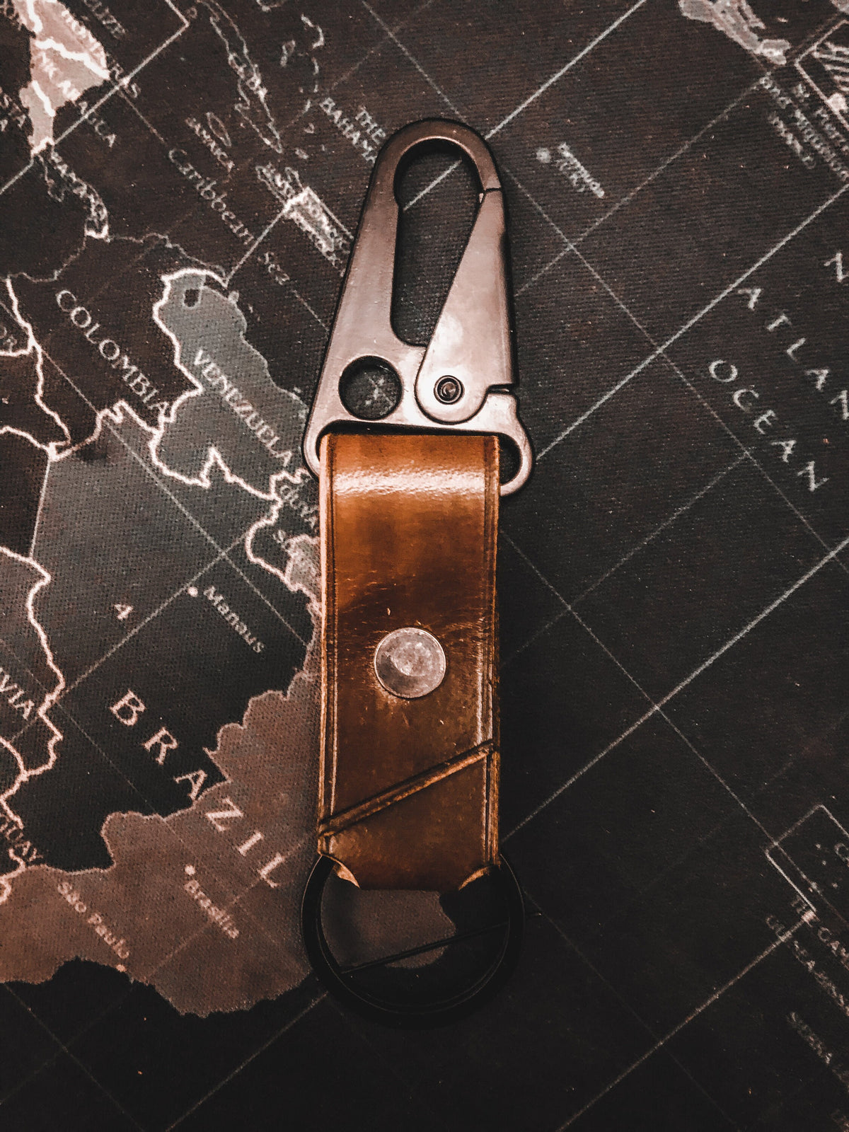 Handmade Leather Keychain – Minimalist EDC Key Holder, Rustic Leather Key Fob, Everyday Carry Accessory