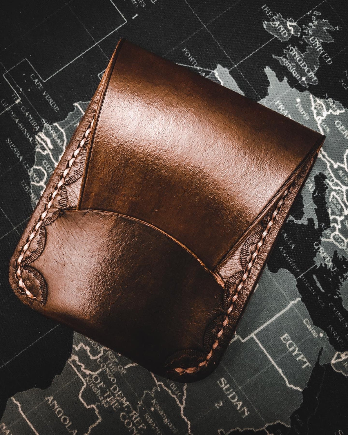 Minimalist leather EDC wallet, card holder for men, slim wallet, men's wallet, women's wallet, perfect gift