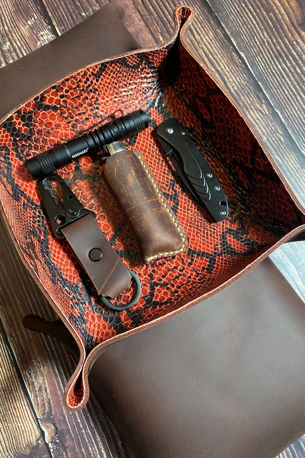 Leather Handcrafted Catchall Tray and Valet Tray, High-Quality Storage Tray, Office Desk Organizer, Gaming Dice Tray.