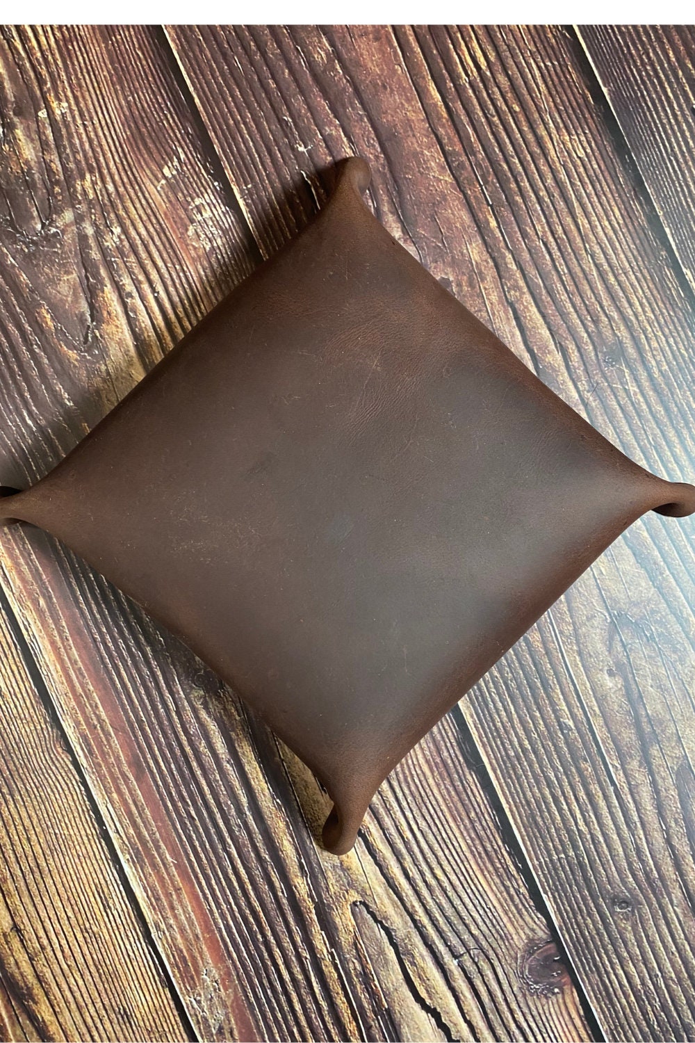 Leather Handcrafted Catchall Tray and Valet Tray, High-Quality Storage Tray, Office Desk Organizer, Gaming Dice Tray.