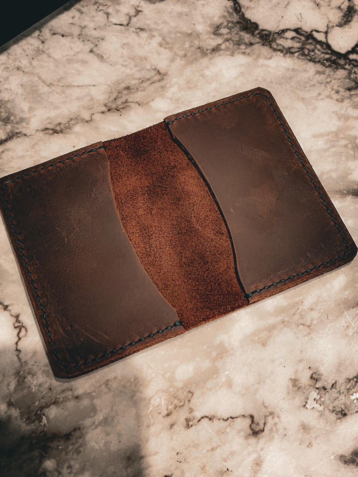 Handmade Leather Gift Set for Men, Women – Personalized Travel Journal, Bifold Wallet & Leather Keyring – Rustic Full Grain Leather Gift Box