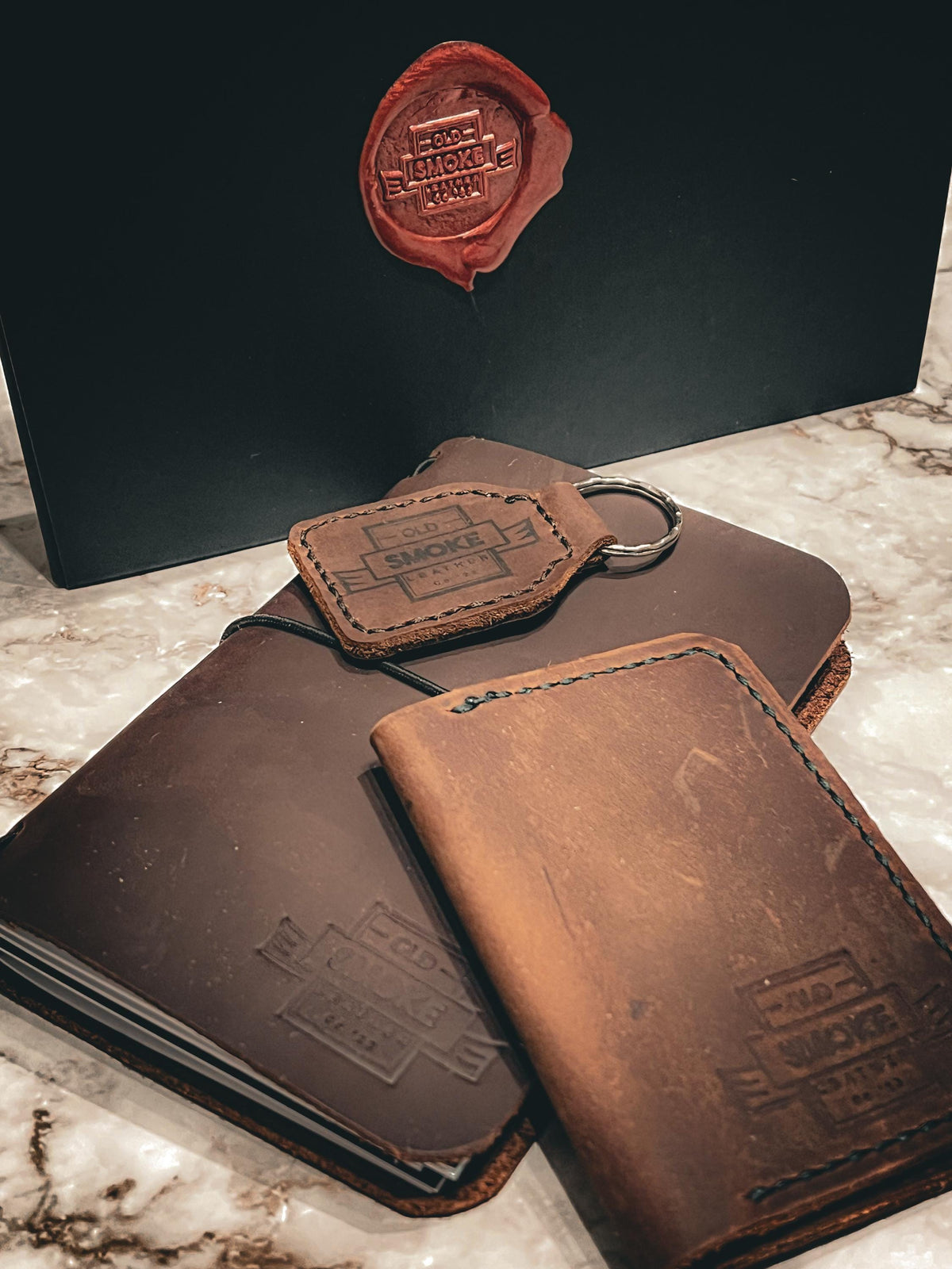 Handmade Leather Gift Set for Men, Women – Personalized Travel Journal, Bifold Wallet & Leather Keyring – Rustic Full Grain Leather Gift Box