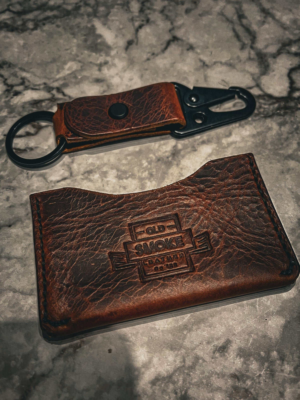 Handmade Leather Gift Set – Crazy Horse Leather Keychain & Front Pocket Card Holder | Minimalist Men’s Gift | Personalized Anniversary Gift