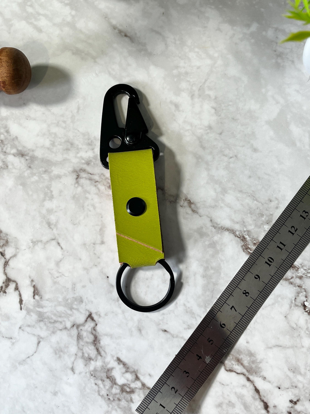 Leather Key tag | Handmade | Minimalist Key Fob |EDC Keychain | Keychain Clip | Leather Keyring| Groomsman gift